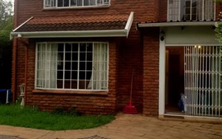 4 Bedroom Duplex in Clarendon