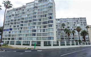 2 Bedroom Apartment in Strand Central