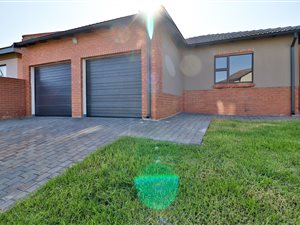 3 Bed House in Clayville