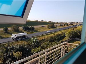 458 m² Commercial space in Sunningdale