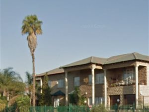7 Bed House in Highveld Park