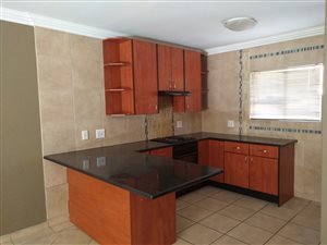 3 Bed Cluster in Bartlett