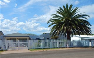 4 Bedroom House in Hartenbos