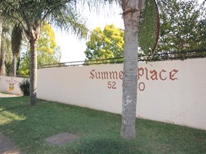 3 Bed Duplex in Pelham