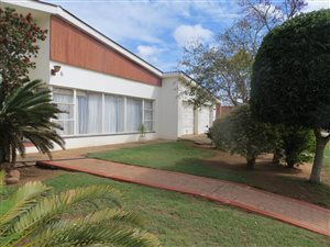 3 Bed House in Hankey