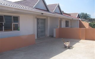 2 Bedroom Apartment in La Mercy