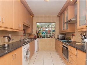 2 Bed Townhouse in Bryanston