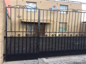 3 Bed Townhouse in Kewtown