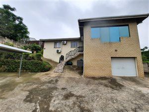 4 Bed House in Clare Hills