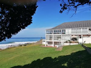 3 Bed Apartment in Beacon Bay