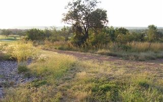 950 m² Land available in Pebble Rock