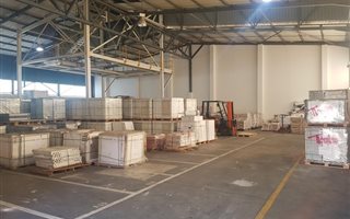 938 m² Industrial space in North Riding