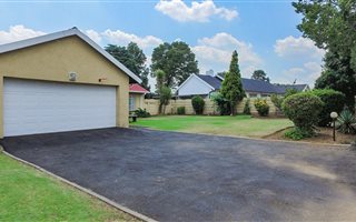 4 Bedroom House in Elspark