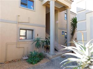 2 Bedroom Apartment in Aston Bay