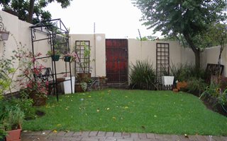 2 Bedroom Townhouse in Sundowner
