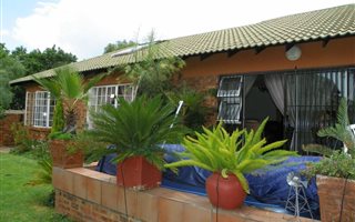 3 Bedroom Townhouse in Vaalpark