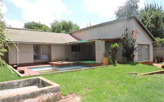 3 Bedroom House in Strubens Valley