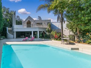 4 Bed House in Dainfern Golf Estate