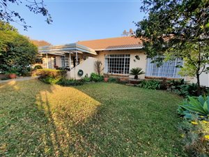 4 Bed Townhouse in Die Wilgers