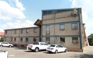 Office space in Die Hoewes