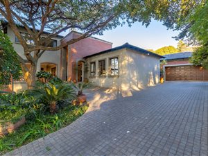 6 Bed House in Northcliff