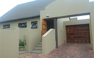 2 Bedroom Townhouse in Bromhof