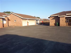 2 Bed Simplex in Richards Bay Central