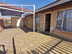 3 Bed House in Vanderbijlpark CE7