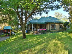 4 Bed House in Berario