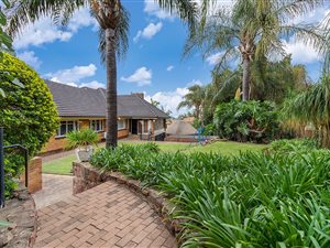 8 Bed House in Monument Park