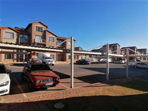 2 Bed Apartment in Kleinfontein