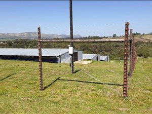 39.2 ha Farm in Thornhill