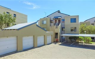 2 Bedroom Apartment in Greenstone Hill