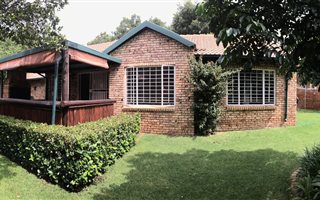 3 Bedroom Townhouse in Equestria