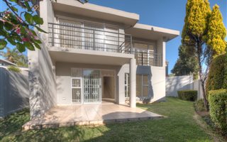 3 Bedroom Townhouse in Waverley