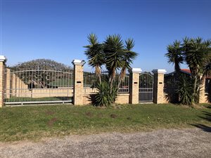 595 m² Land available in Boesmansriviermond