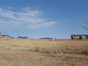 2800 m² Land available in Baillie Park