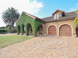 6 Bed House in Welgelegen
