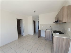 2 Bed Apartment in Grassy Park