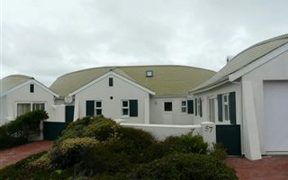 2 Bedroom House in Jakkalsfontein
