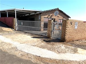 3 Bed House in Newlands West