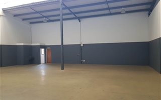 355 m² Industrial space in Willow Park Manor