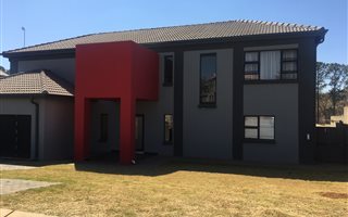 5 Bedroom House in Raslouw Glen