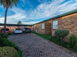 2 Bed Townhouse in Grobler Park