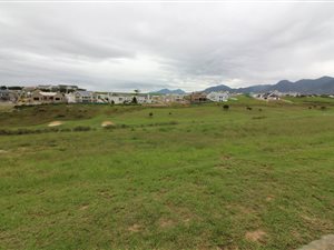 937 m² Land available in Kingswood Golf Estate