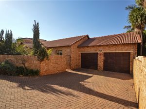 3 Bed Simplex in Ruimsig