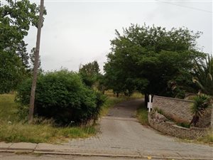 2 ha Land available in Rispark