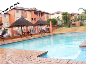 2 Bed Apartment in Weltevreden Park