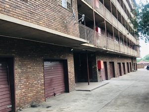 2.5 Bed Flat in Pretoria West
