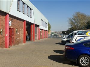 385 m² Industrial space in Sebenza